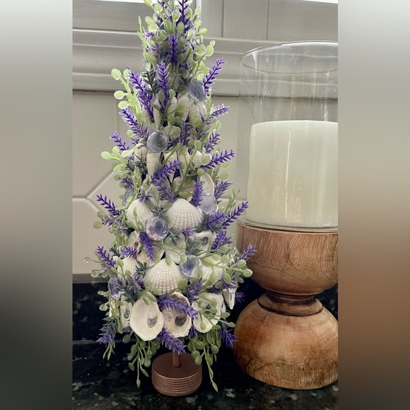 Handmade shell tree decor - Picture 3 of 5